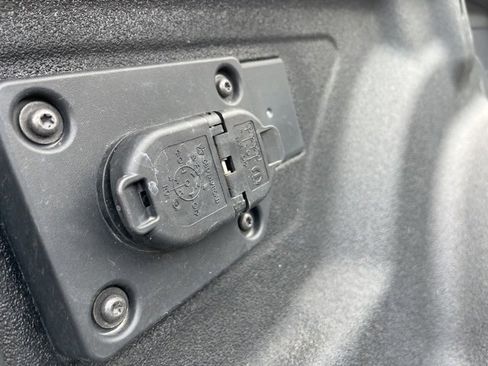 Used 2024 RAM 3500 Tradesman w/ Chrome Appearance Group image 13