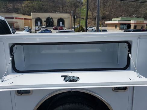 New 2026 RAM 3500 Tradesman w/ Chrome Appearance Group image 21