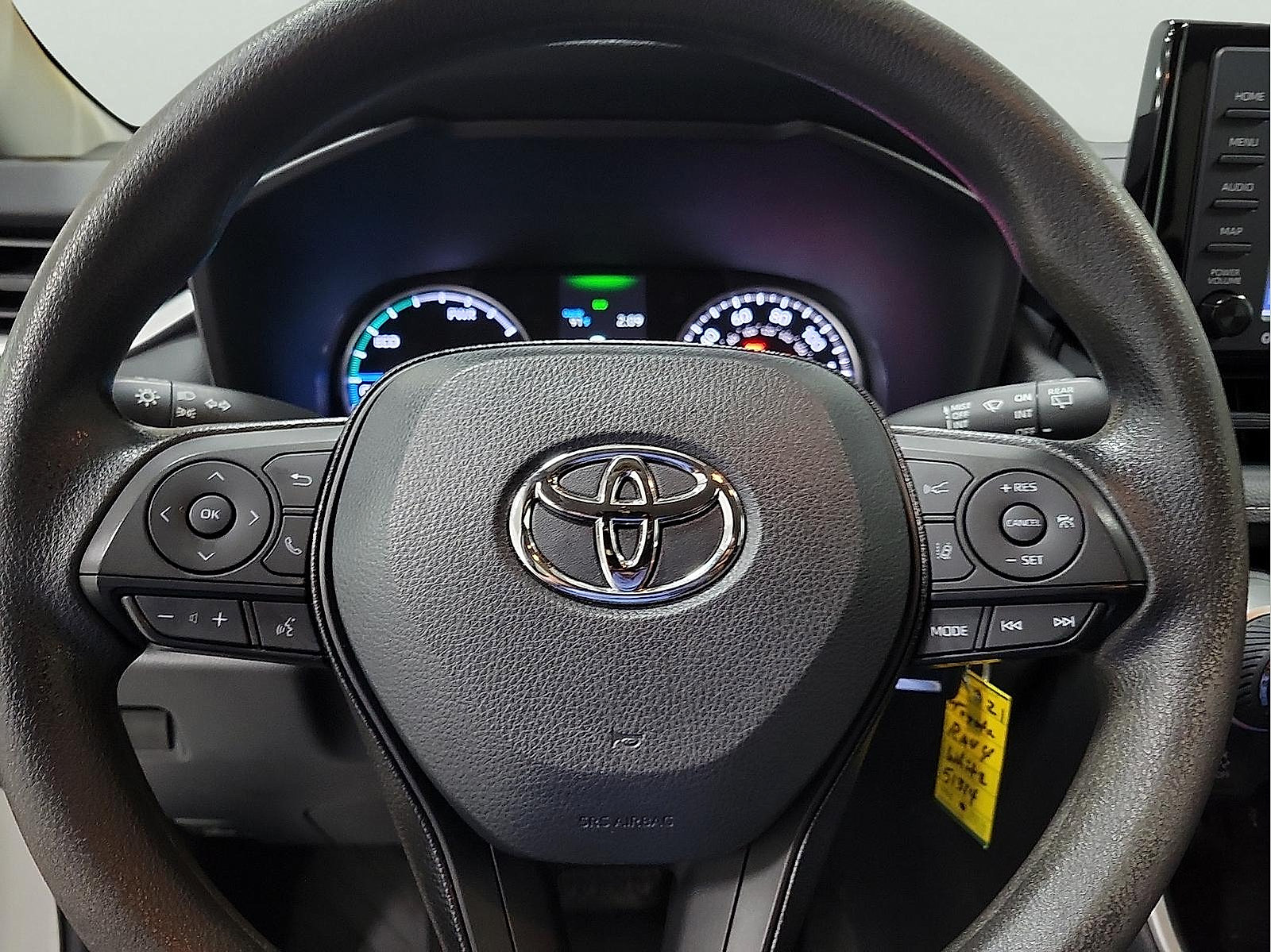 Certified 2021 Toyota RAV4 LE AWD/4WD image 17