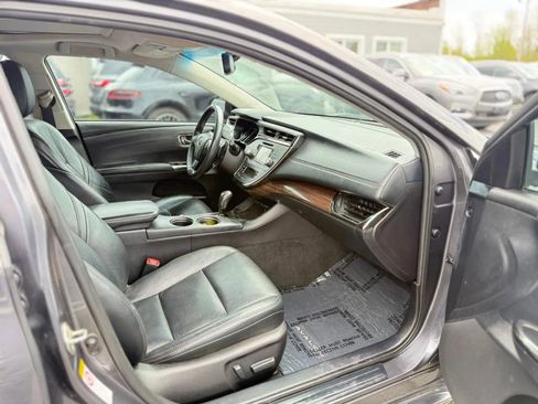 Used 2014 Toyota Avalon XLE Touring FWD image 12