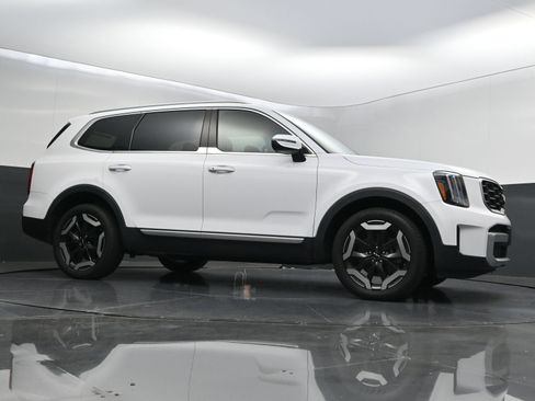 Used 2024 Kia Telluride S w/ S Sunroof Package AWD/4WD image 49