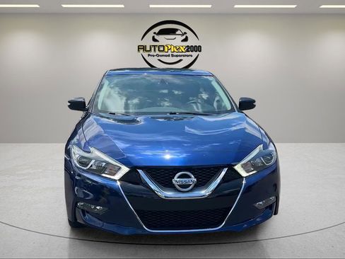 Used 2017 Nissan Maxima SR w/ Midnight Edition FWD image 2