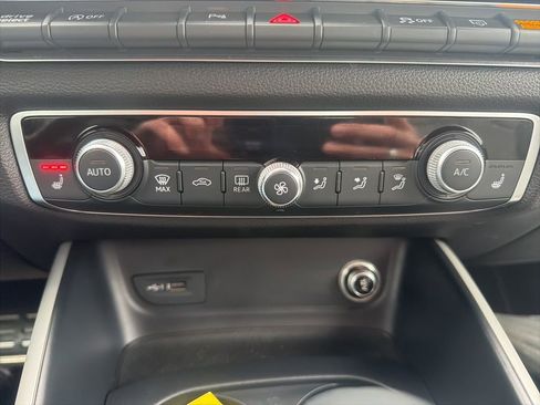 Used 2019 Audi A3 2.0T Premium Plus w/ Premium Plus Package FWD image 35
