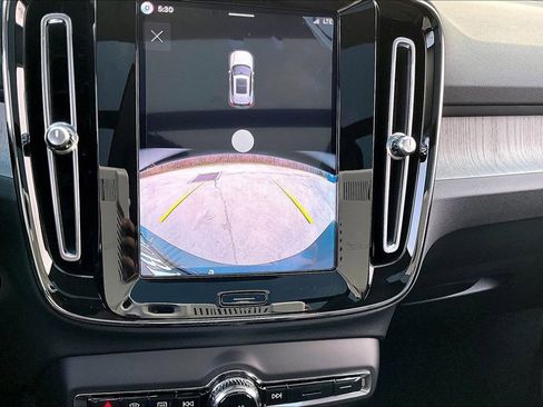 New 2026 Volvo XC40 B5 Core AWD/4WD image 27