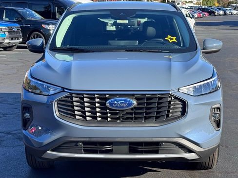 New 2026 Ford Escape SE image 17