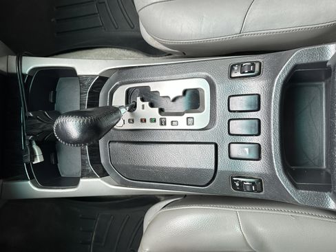 Used 2006 Toyota 4Runner Limited image 33