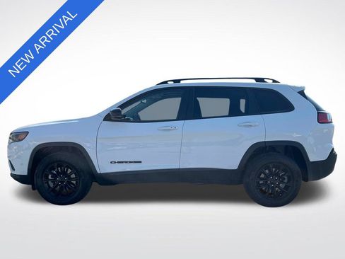 Used 2023 Jeep Cherokee Altitude Lux w/ Lux Elite Package AWD/4WD image 6