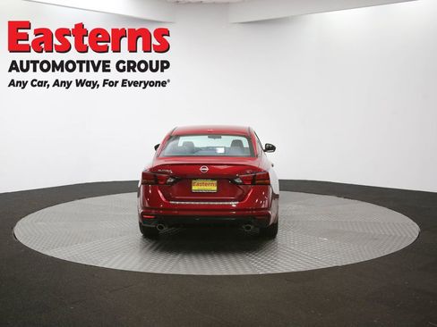 Used 2023 Nissan Altima 2.5 SR w/ SR Premium Package FWD image 38