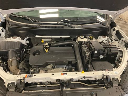 Used 2023 Chevrolet Equinox LT w/ Driver Convenience Package AWD/4WD image 10