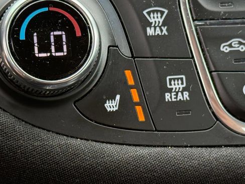 Used 2024 Chevrolet Malibu LT FWD image 35