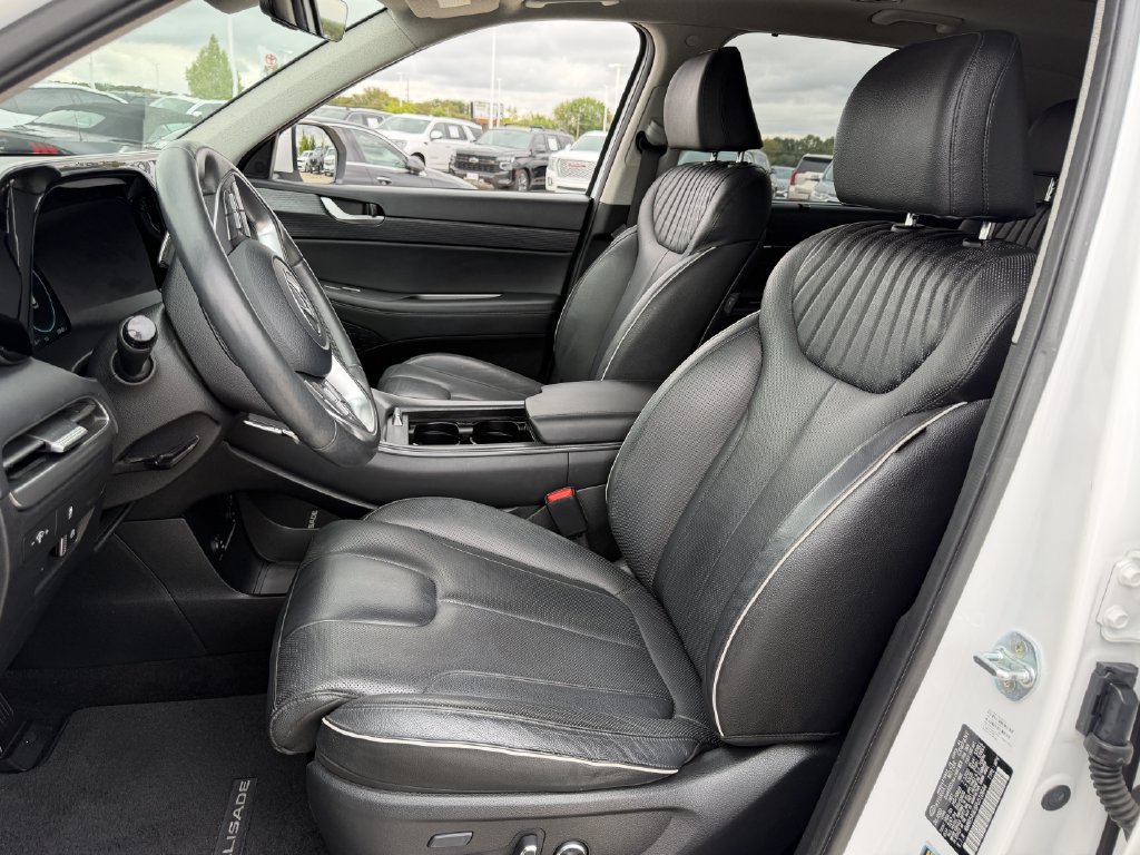 Used 2023 Hyundai Palisade Limited FWD image 24
