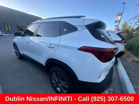 Used 2021 Kia Seltos S AWD/4WD image 4