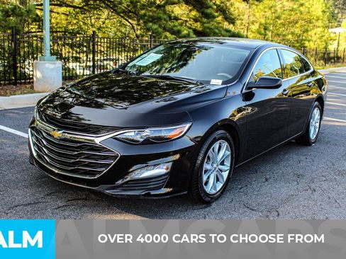 Used 2025 Chevrolet Malibu LT FWD image 2