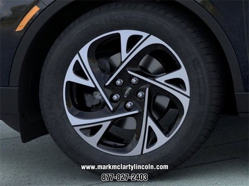 New 2026 Lincoln Nautilus Premier w/ Equipment Group 102A image 19