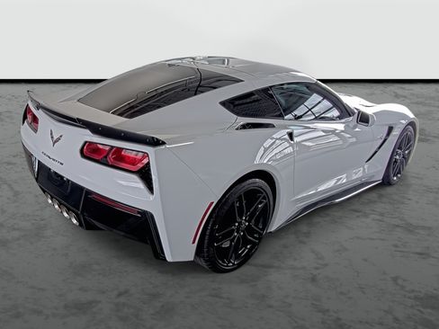 Used 2019 Chevrolet Corvette Stingray Coupe w/ Z51 1LT RWD image 14
