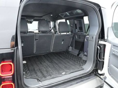 Used 2021 Land Rover Defender 110 X-Dynamic HSE AWD/4WD image 13