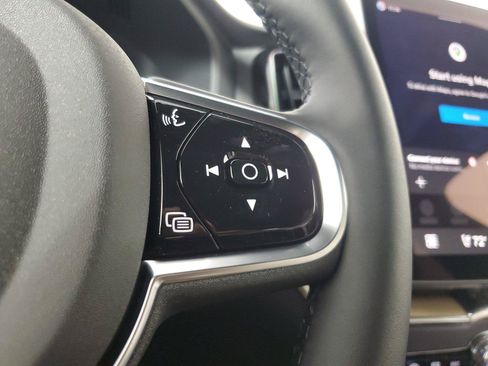 New 2027 Volvo XC60 B5 Plus AWD/4WD image 26