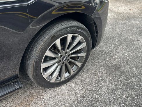 Used 2019 Lincoln Navigator Select RWD image 38