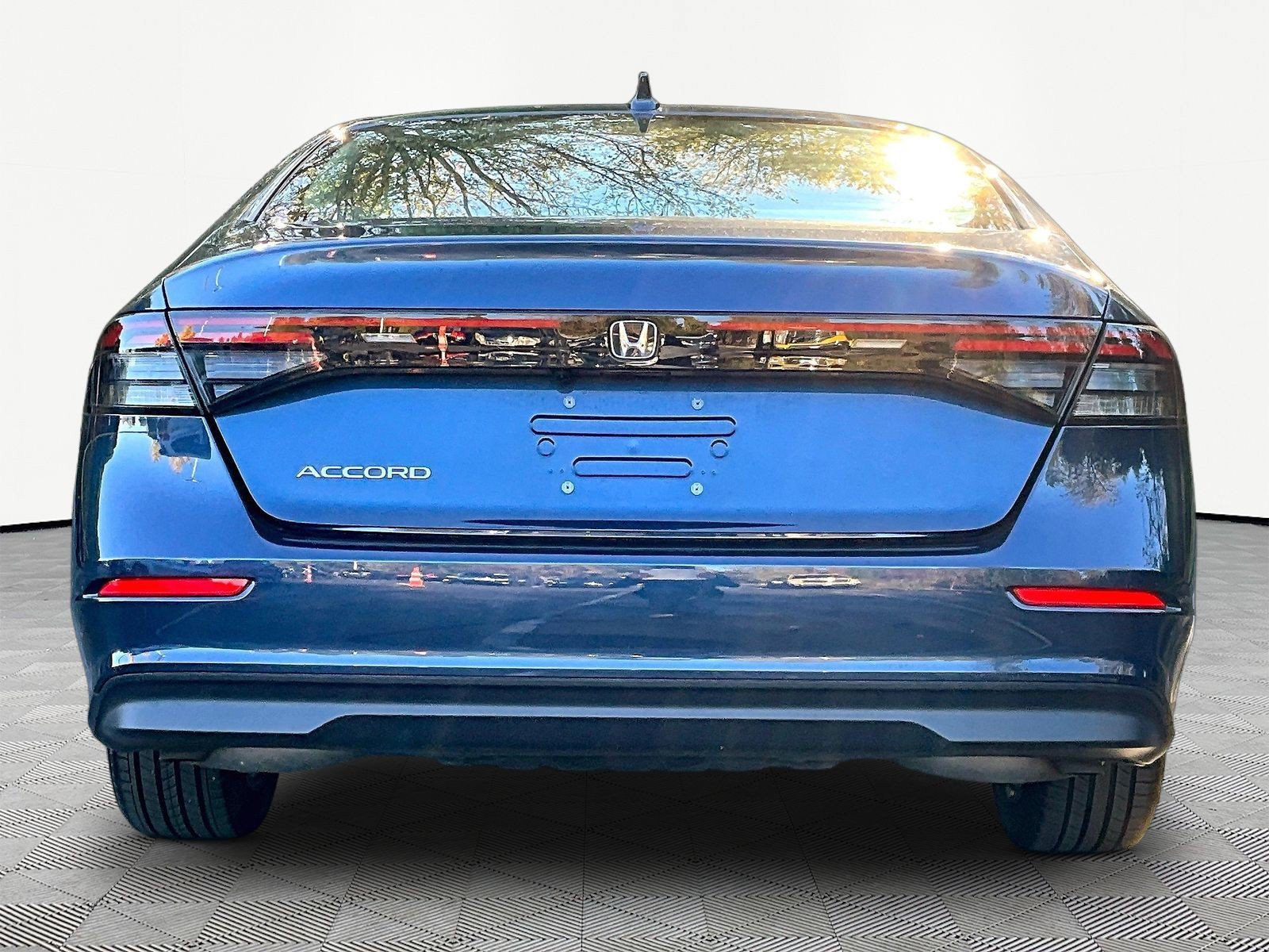 Used 2024 Honda Accord EX image 5