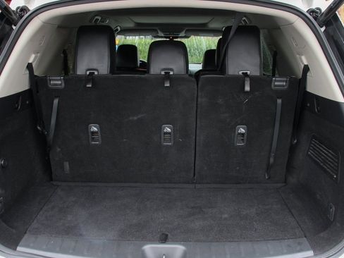 Used 2024 Nissan Pathfinder SL w/ SL Premium Package image 8