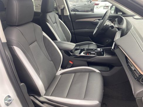 Certified 2025 Buick Envision Sport Touring image 32