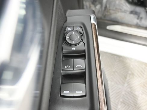 Used 2021 Chevrolet Silverado 1500 RST AWD/4WD image 19