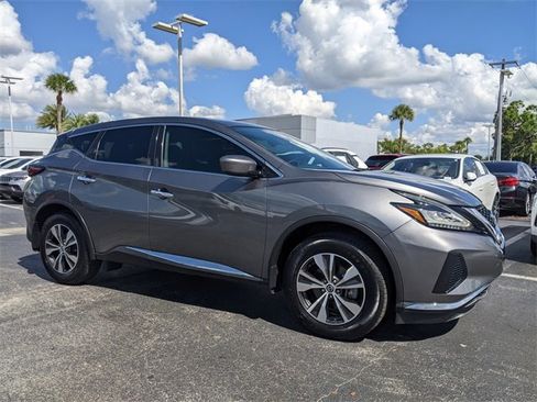 Used 2021 Nissan Murano S image 2
