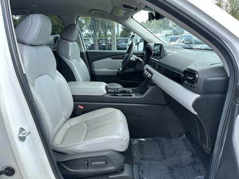 Used 2024 Honda Pilot EX-L image 17