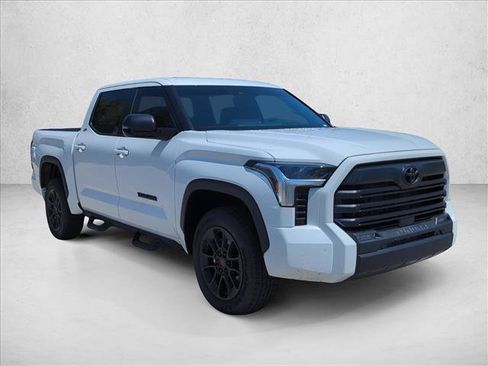 Used 2026 Toyota Tundra SR5 w/ SR5 Premium Package AWD/4WD image 3