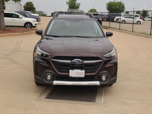 Used 2023 Subaru Outback Limited AWD/4WD image 5