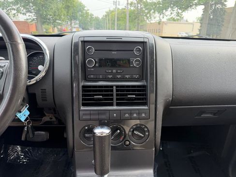 Used 2008 Ford Explorer XLT AWD/4WD image 14