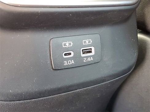 Used 2023 Subaru Legacy Premium image 11