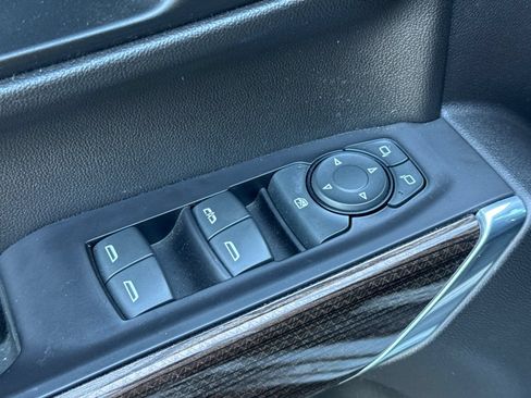 Used 2019 Chevrolet Silverado 1500 LT w/ All-Star Edition RWD image 13