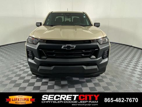 Used 2023 Chevrolet Colorado W/T w/ WT Convenience Package II RWD image 2