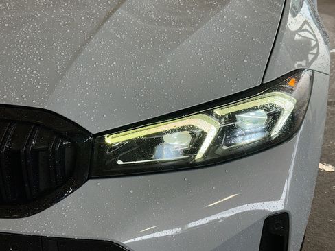 Certified 2023 BMW 330i Sedan w/ M Sport Package RWD image 32