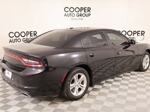 Used 2022 Dodge Charger SXT image 17