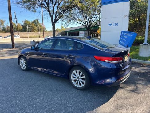 Used 2018 Kia Optima EX image 6