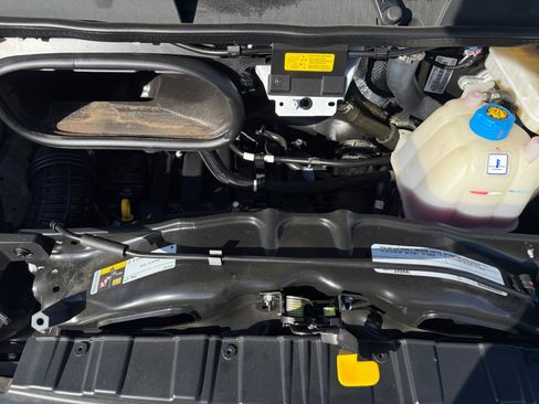 Used 2025 RAM ProMaster 1500 w/ Convenience Group image 10