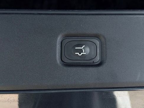 Used 2025 Ford Expedition Active AWD/4WD image 14