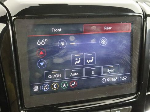 Used 2023 Chevrolet Traverse High Country image 36