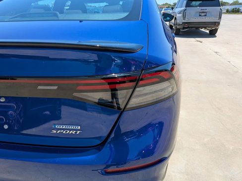 Used 2024 Honda Accord Sport image 11
