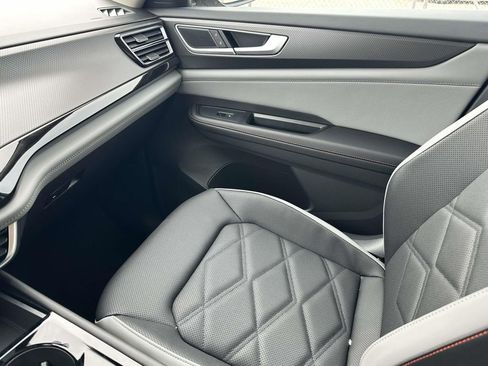 New 2026 Volkswagen Atlas Peak Edition AWD/4WD image 26