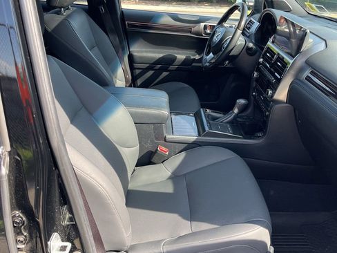 Used 2022 Lexus GX 460 Premium w/ Premium Package AWD/4WD image 21