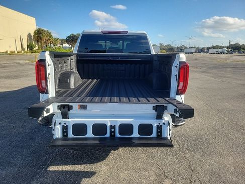 New 2026 GMC Sierra 1500 SLT w/ SLT Premium Plus Package image 7