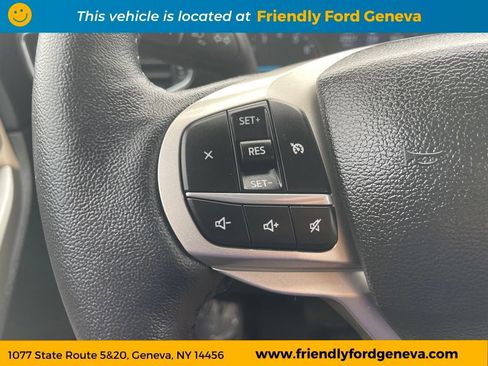 Used 2023 Ford Explorer XLT w/ Equipment Group 202A AWD/4WD image 17