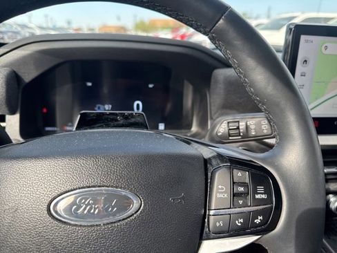 Used 2025 Ford Explorer Platinum w/ LUX Leather Package image 13