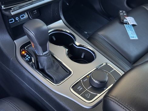 Used 2021 Jeep Grand Cherokee Limited w/ Premium Lighting Group image 33