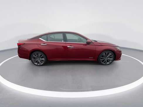 Used 2019 Nissan Altima 2.5 Platinum AWD/4WD image 9