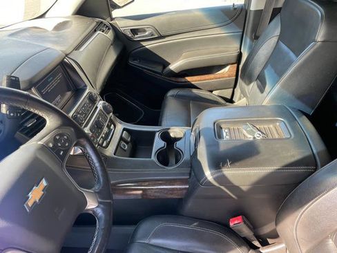 Used 2016 Chevrolet Suburban LT w/ Luxury Package image 16