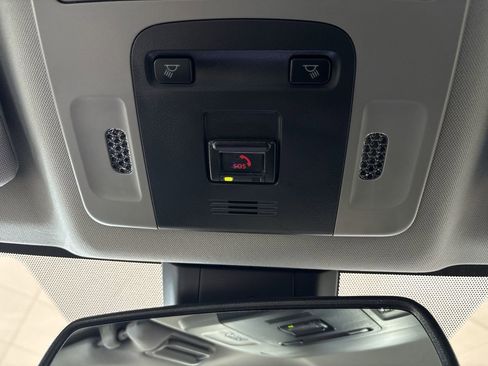 Used 2024 Toyota Camry SE w/ Convenience Package image 16